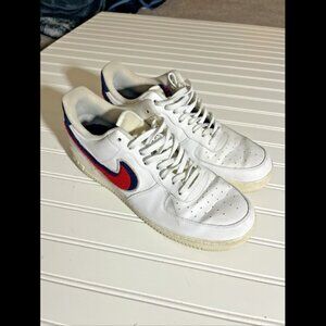 NIKE 2018 Air Force 1 07 LV8 'Chenille Swoosh' 823511-106 Bruce Kilgore sz 13